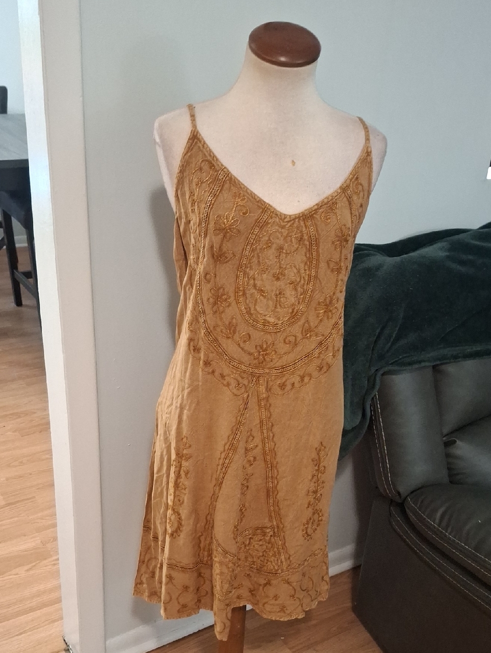 Earthbound-Embroidered Tan Spaghetti-Strap Dress- W Sz XL - Picture 10 of 11